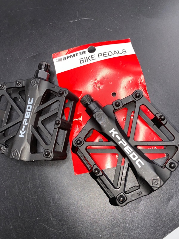 Photo 2 of Bike Pedals 9/16 for MTB, Mountain Road Bicycle Flat Pedal, with 16 Anti-Skid Pins -Universal Lightweight Aluminum Alloy Platform Pedal for Travel Cycle-Cross Bikes etc
