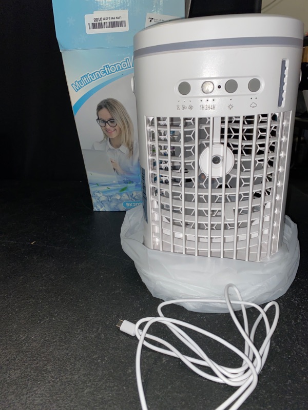Photo 1 of Portable Radio AM FM with 3 in 1 Control Devices Volume Level Best Reception, Rechargeable Adjustable, Gifts for People of All Ages USED** MISSING CONTROL**
