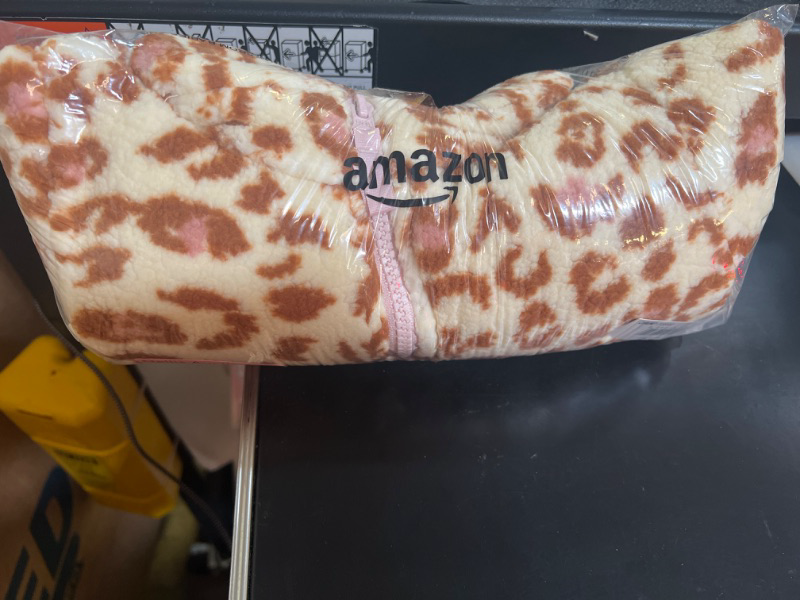 Photo 1 of Amazon Essentials Toddler Girls' Sherpa Fleece Quarter-Zip Jacket, Ivory Leopard, 3T