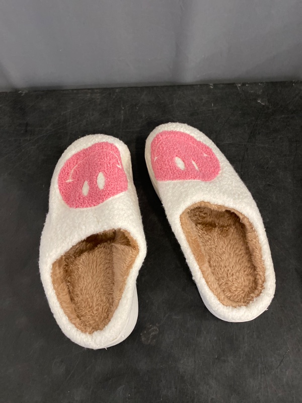 Photo 2 of 6.5 - 7 size kids Happy Face Slippers for Kids Smile Face House Slippers Soft Plush Warm Preppy Slipper Anti-Slip Winter Fuzzy House Shoes for Toddler Girls