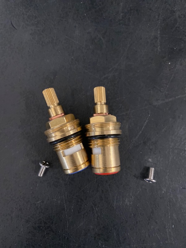 Photo 2 of 2 Pcs Quarter Turn 1/2" Replacement Tap Valves Brass Ceramic Stem Disc Cartridge Faucet Valves Replacement Valve Cartridge Spares for Faucet Metal