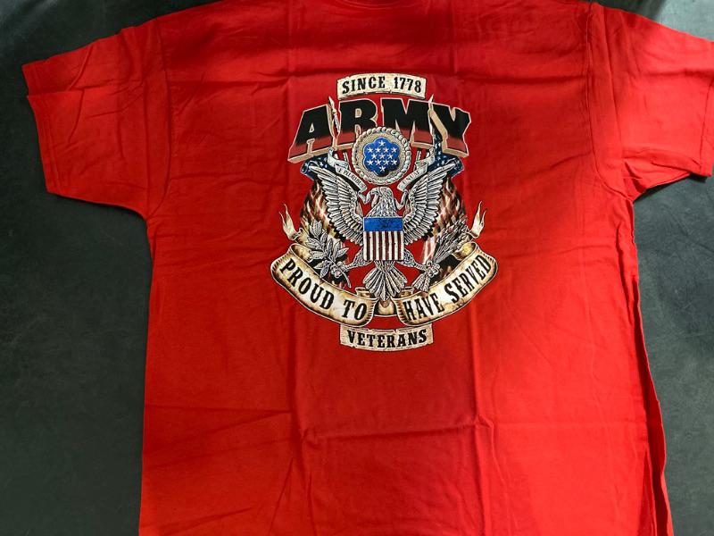 Photo 2 of XL Custom Design Army Veteran T-Shirt Red