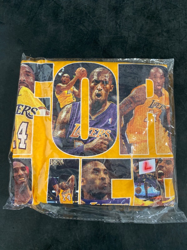 Photo 2 of Large Kobe remembrance T-Shirt Yellow Heavy Cotton