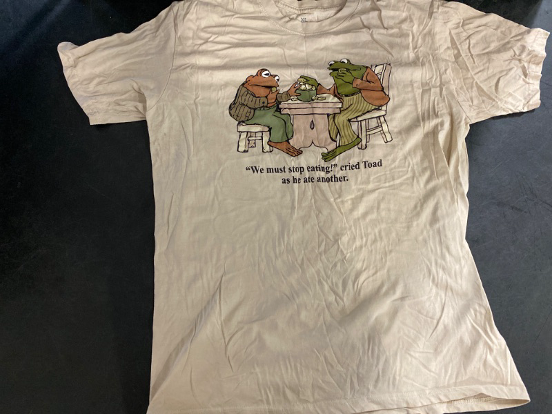 Photo 2 of XL Men's Frog and Toad Short Sleeve Graphic T-Shirt - Tan