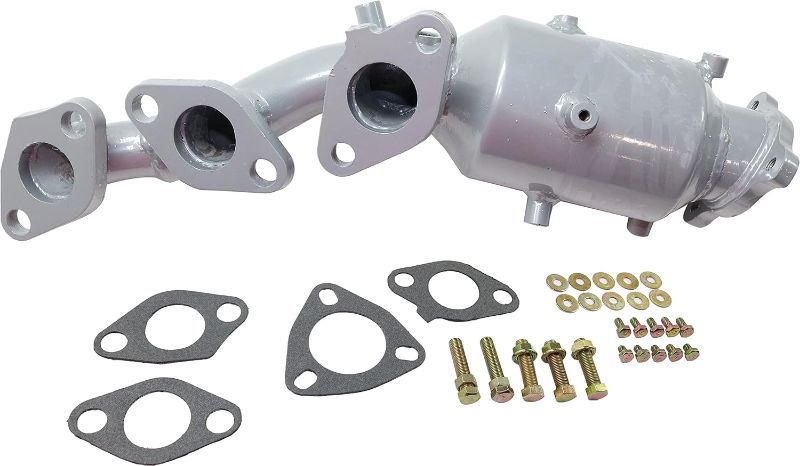 Photo 1 of Evan Fischer Catalytic Converter Compatible with 2002-2004 Nissan Frontier, Fits 2002-2004 Nissan Xterra Naturally Aspirated Manifold Converter Front Passenger Side