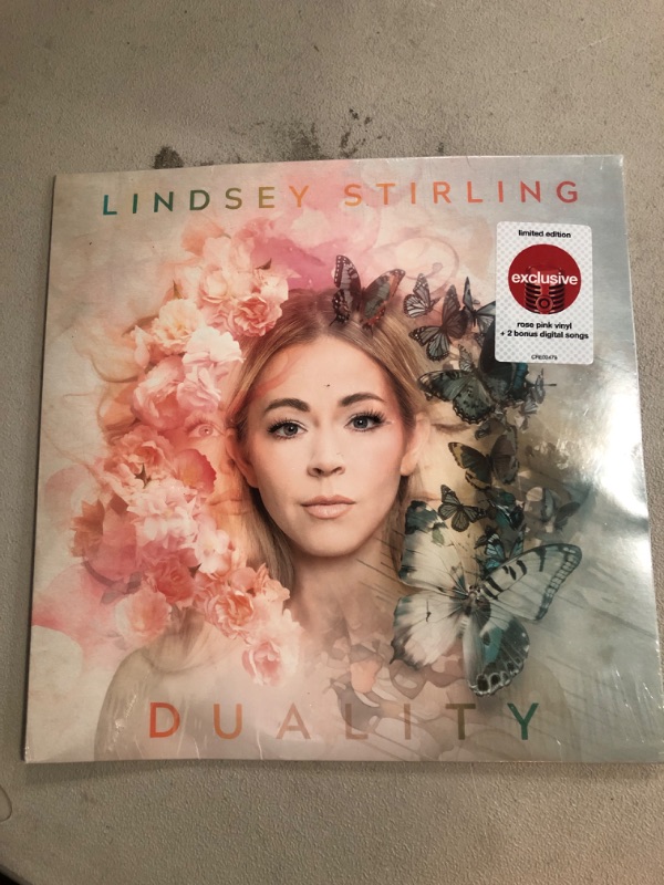 Photo 2 of Lindsey Stirling - Duality 