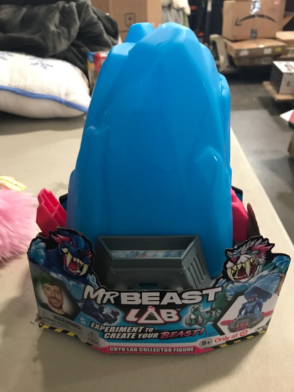 Photo 2 of MrBeast Lab Cryo Lab Mystery Collector Figure Playset (Target Exclusive)