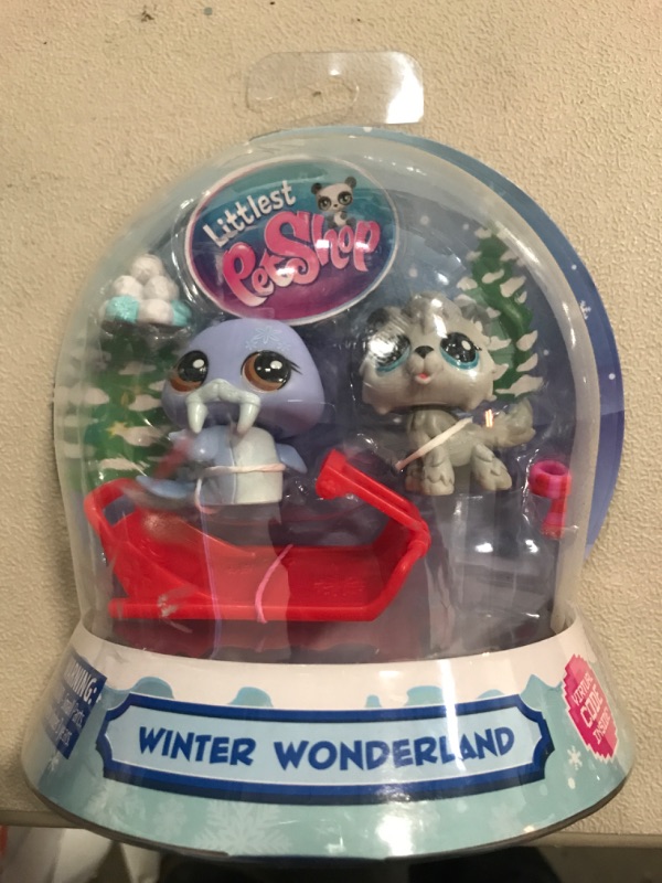 Photo 2 of LPS Littlest Pet Shop WINTER WONDERLAND #17 Walrus #20 Wolf Snow Globe with Code