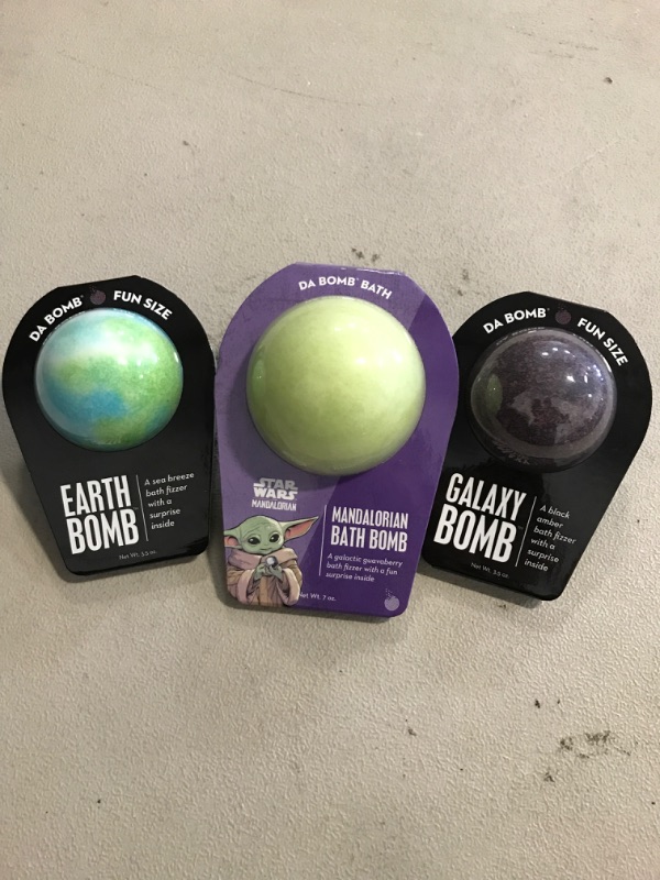 Photo 2 of Da Bomb Bath fizzers - mandalorian bomb, galaxy bomb, earth bomb