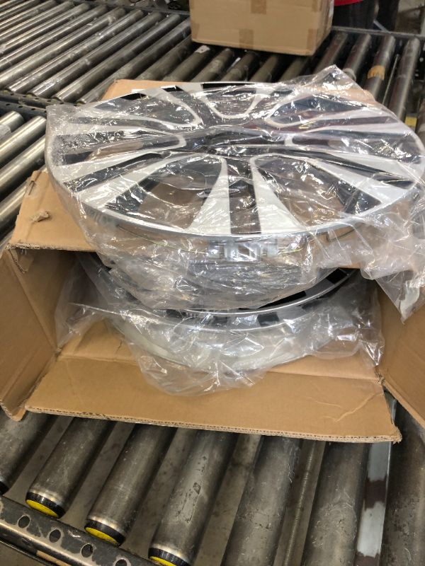 Photo 1 of 16inch hubcap 4pack