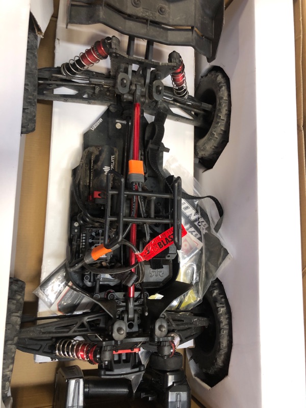 Photo 4 of ARRMA RC Truck 1/8 KRATON 6S V5 4WD BLX Speed Monster RC Truck with Spektrum Firma RTR (Transmitter and Receiver Included, Batteries and Charger Required), Red, ARA8608V5T1 DOES NOT RUN, MIGHT BE ABLE TO BE FIXED