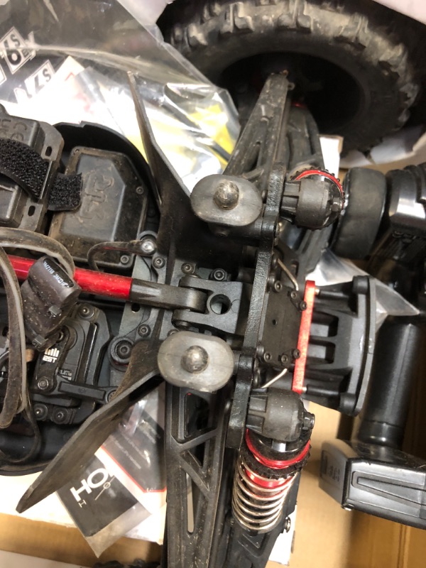 Photo 5 of ARRMA RC Truck 1/8 KRATON 6S V5 4WD BLX Speed Monster RC Truck with Spektrum Firma RTR (Transmitter and Receiver Included, Batteries and Charger Required), Red, ARA8608V5T1 DOES NOT RUN, MIGHT BE ABLE TO BE FIXED