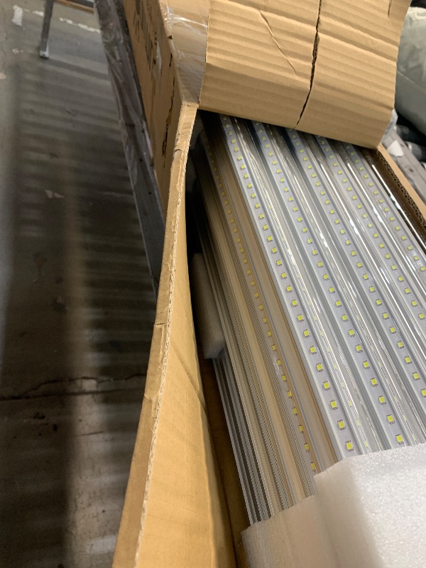 Photo 1 of LUMINOSUM LED Shop Light 5ft, 36W LED Tube Light Fixture, Clear Cover Cool White 6000K, V-Shaped Integrated Fixture for Cooler Door Lighting, 20-Pack