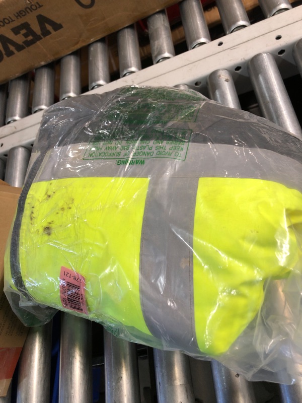 Photo 2 of ***(HEAVILY USED)***Ergodyne Unisex Adult Hi Vis Safety GloWear 8377 Type R Class 3 Lime Quilted Bomber Jacket, Large, Lime, Large US