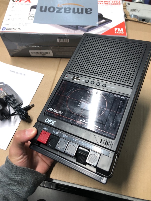 Photo 3 of **FOR PARTS ONLY**(NON REFUNDABLE)
QFX RETRO-39 Shoebox Tape Recorder with USB Player