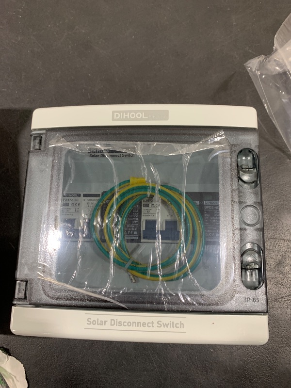 Photo 1 of DIHOOL DC Disconnect Switch Box with PV Surge Protector, Solar Circuit Breaker, 40 Amp DC1000V 2 String 2 in 2 Out