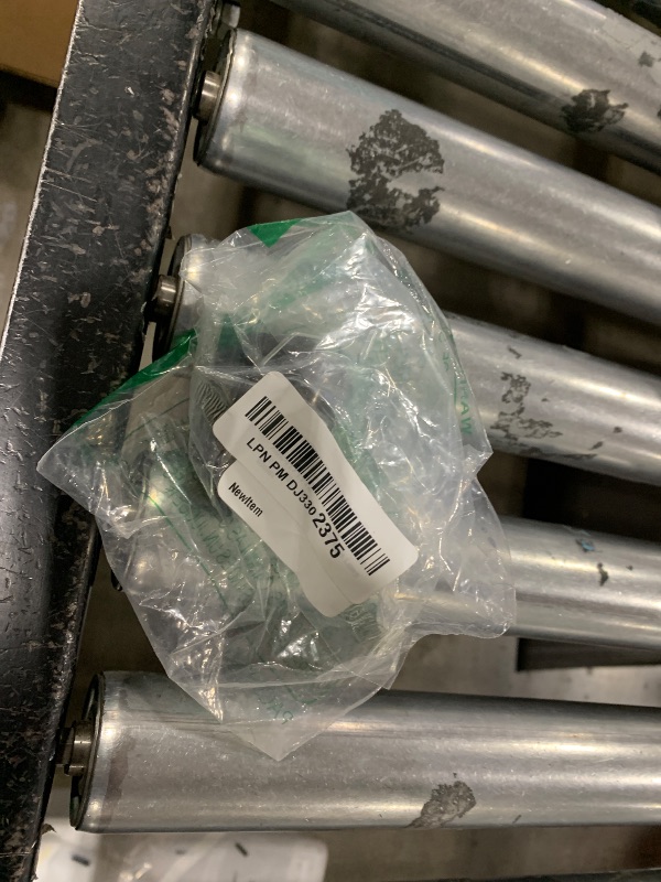 Photo 1 of Leviton 001-167 Outdoor Pin Type Lamp Socket