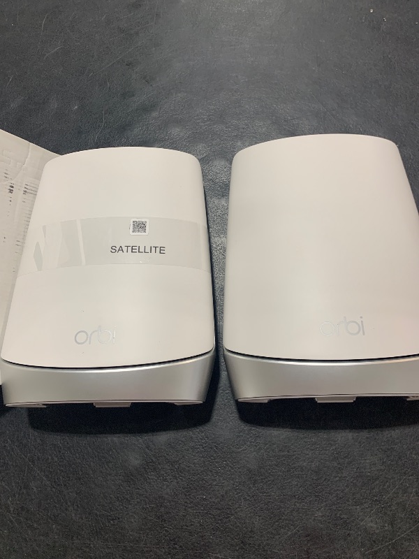 Photo 4 of NETGEAR Orbi Whole Home Tri-band Mesh WiFi 6 System (RBK752) – Router with 1 Satellite Extender | Coverage up to 5,000 sq. ft., 40 Devices | AX4200 (Up to 4.2Gbps)