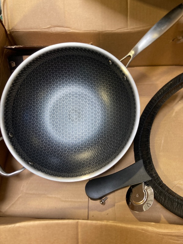 Photo 3 of MICHELANGELO Honeycomb Wok Pan with Lid, 12.5 Inch Stainless Steel Woks & Stir-fry Pans with Stay Cool Handle, Flat Bottom Wok with Vertical Lid, Induction Wok, Dishwasher Oven Safe