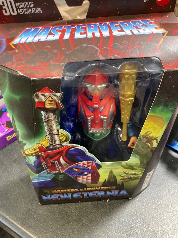 Photo 2 of Masters of the Universe Masterverse New Eternia Action Figure & Accessories, Mekaneck Deluxe MOTU Collectible with 30 Articulations, 7-inch