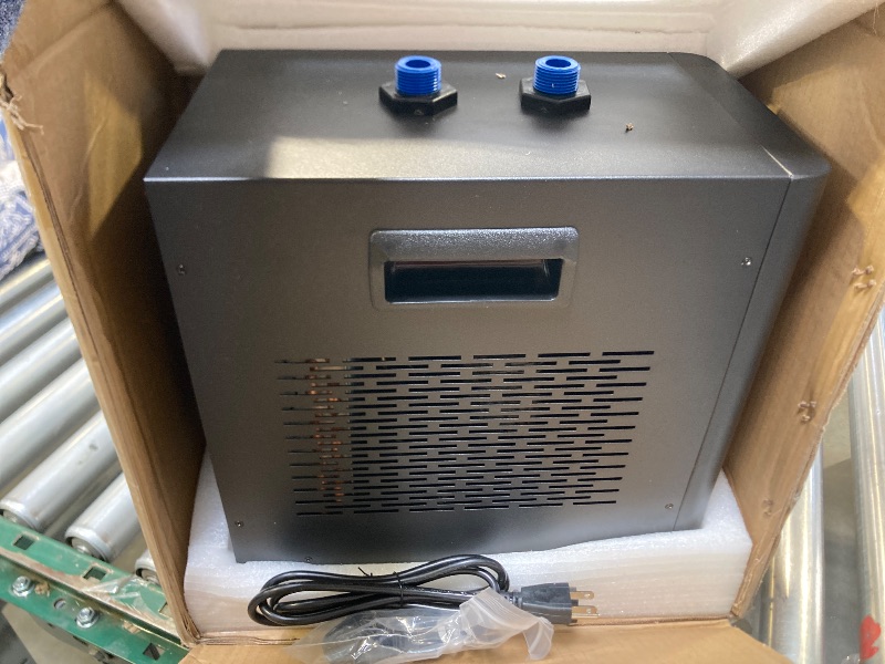 Photo 2 of Aquarium Chiller, 42 Gallon Quiet Water Chiller, 110V Water Chiller for Cold Plunge, 1/10 Hp Fish Tank Water Cooler Machine, Water Chiller for Ice Bath Aquatic Plant Jellyfish Cultivation
