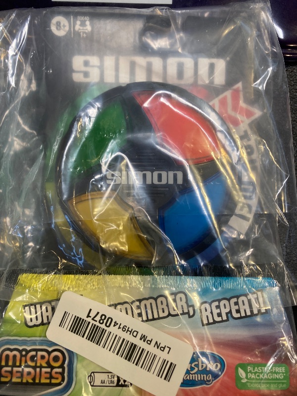 Photo 1 of Hasbro Gaming Simon Micro Series Electronic Game for 1 or More Players, Classic Simon Gameplay in a Compact Size, Fun Party Game for Kids Ages 8+