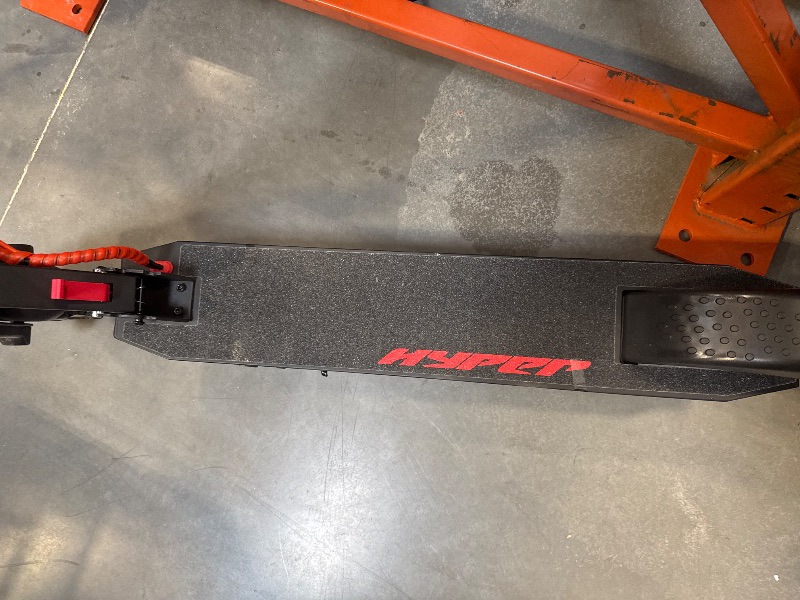 Photo 2 of FOR PARTS ONLY//Hyper Skute Folding Electric Scooter 36 Volt Lithium Battery Powered Scooter - Black/Red
