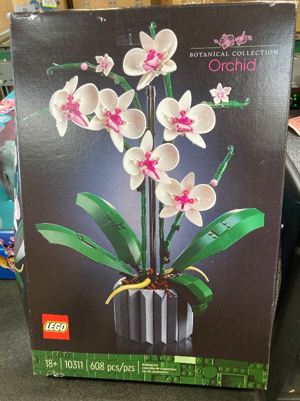 Photo 2 of Orchid Plant Decor Building Kit (608 Pieces)