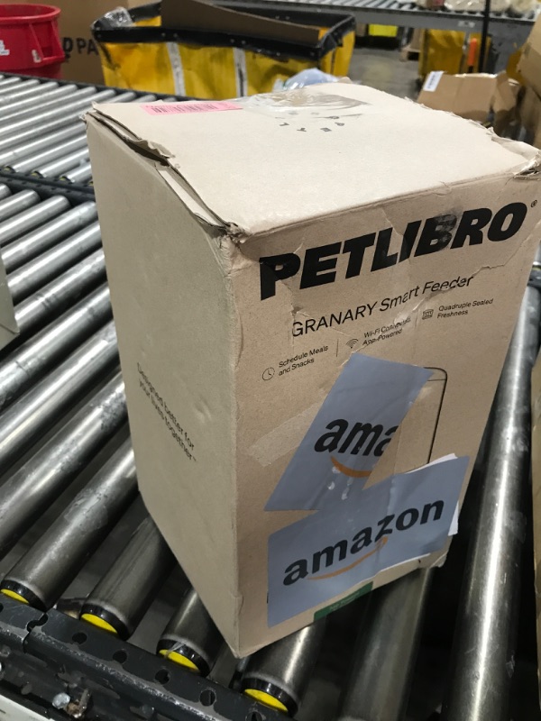 Photo 1 of PETLIBRO Automatic Cat Feeder, 5G WiFi Automatic Dog Feeder with Freshness Preservation, 5L Timed Cat Feeder with Low Food Sensor, Up to 10 Meals Per Day, Granary Pet Feeder for Cats, White