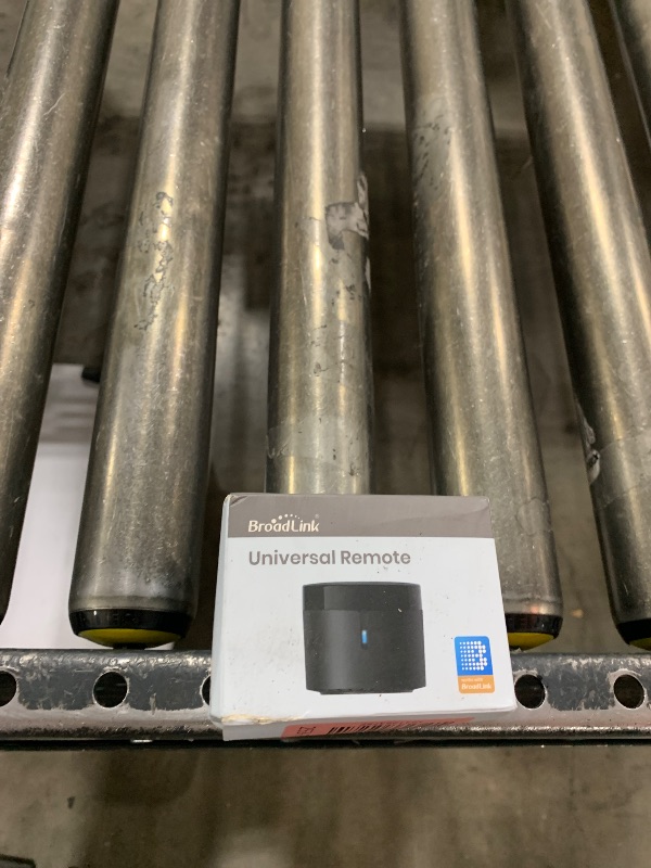 Photo 1 of Broadlink RM4 Mini IR+HTS2 Temperature Humidity Sensor WiFi IR Remote Controller for Air Conditioning TV Set-top Box Compatible with Alexa