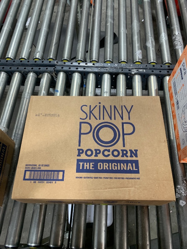 Photo 2 of SkinnyPop Original Popcorn, Individual Snack Size Bags, Skinny Pop, Healthy Popcorn Snacks, Gluten Free, 0.65 Ounce (Pack of 30)-----Apr 24, 2025
