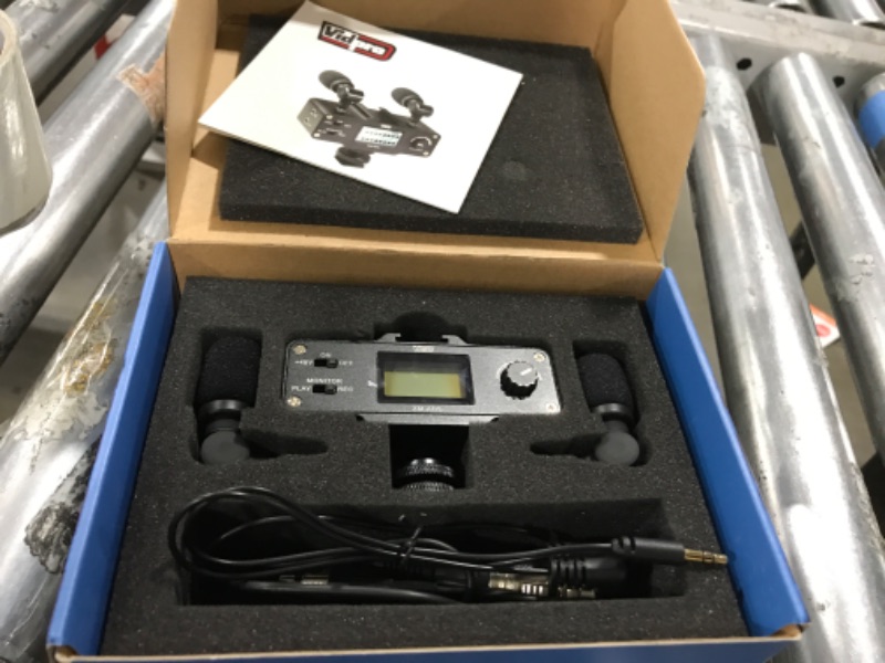 Photo 1 of Vidpro XM-AD5 Mini Pre-Amp Smart Mixer with Dual Condenser Microphones - Designed for DSLR’s, Video Cameras and SmartPhones