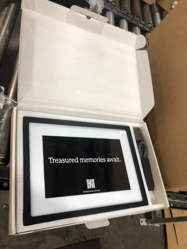 Photo 1 of Skylight Digital Picture Frame - WiFi Enabled with Load from Phone Capability