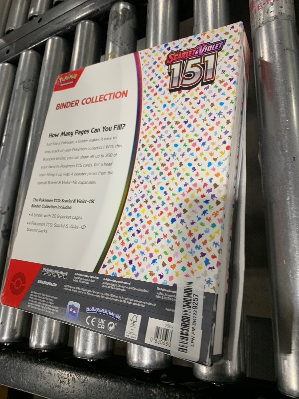 Photo 1 of Pokemon TCG Scarlet & Violet 3.5 Pokemon 151 Binder Collection