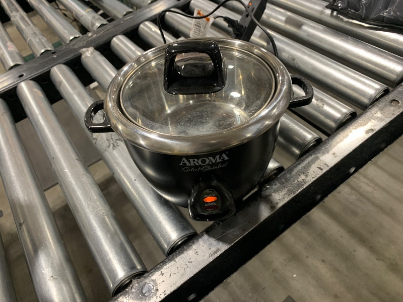 Photo 1 of Aroma Housewares Select Stainless Rice Cooker & Warmer with Uncoated Inner Pot, 3-Cup(uncooked)/6-Cup(cooked)/ 1.2Qt, ARC-753SGB, Black