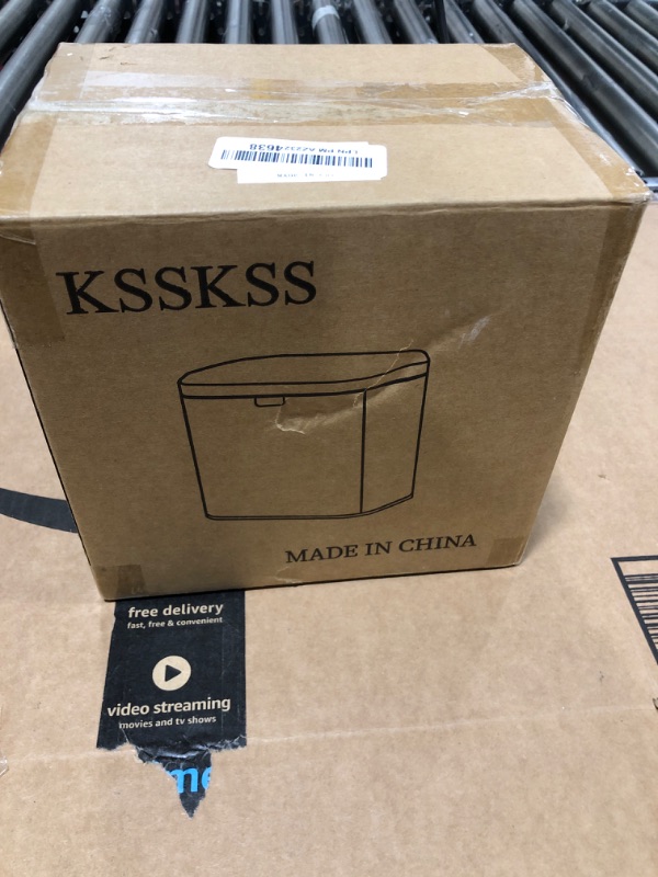 Photo 1 of KSSKSS 1.05 Gallon Kitchen Compost Bin for Counter Top or Under Sink, Inner Bucket,Stainless Steel Hanging Small Trash Can with Lid for Kitchen/Cupboard/RV (Gray)