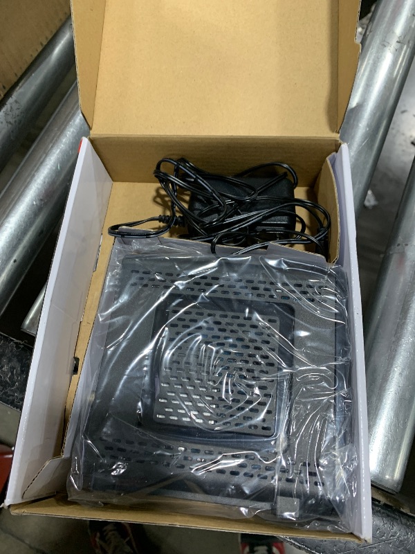 Photo 1 of SURFboard SB6190 32 x 8 DOCSIS 3.0 Cable Modem