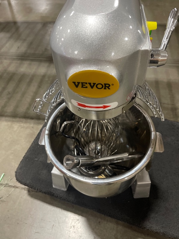 Photo 3 of VEVOR Commercial Food Mixer 20Qt, Commercial Mixer with 3 Adjustable Speeds, 1100W Dough Mixer,Commercial Stand Mixer with Stainless Steel Bowl