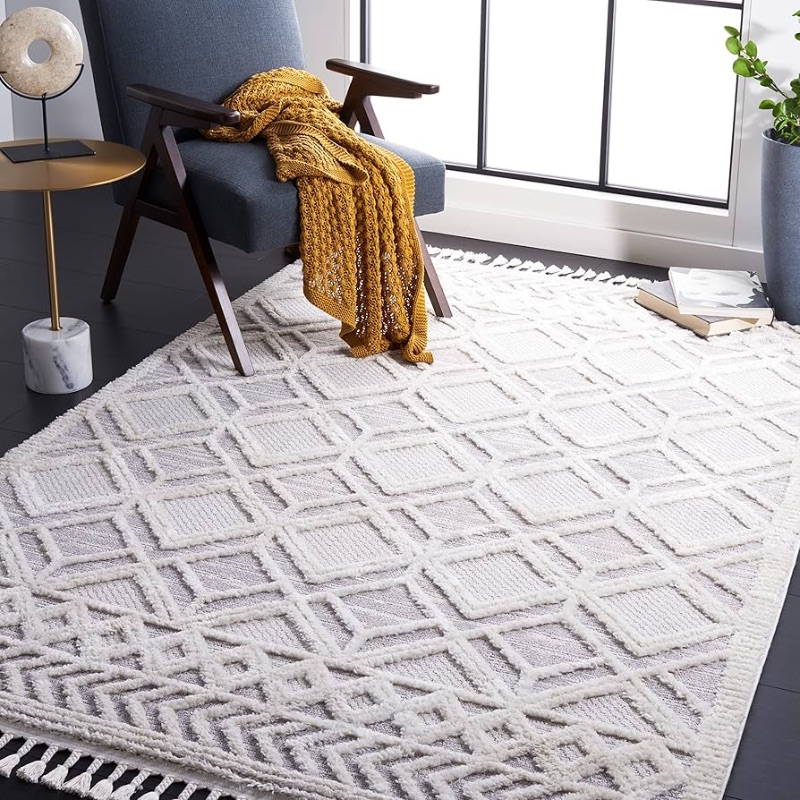 Photo 1 of *** STOCK PHOTO FOR REFERTENCE ONLY__ SEE PHOTOS***SAFAVIEH Marrakech Collection Accent Rug - 4' x 6', Beige & Grey, Moroccan Boho Tribal Rustic Design, Non-Shedding & Easy Care, Ideal for High Traffic Areas in Entryway, Living Room, Bedroom (MRK566B)