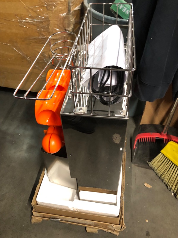 Photo 10 of ***USED - INCOMPLETE - MISSING NUMEROUS PARTS - SEE PICTURES - UNABLE TO TEST***
Commercial Orange Juicer Machine 110V, 120W Commercial Orange Juice Squeezer, Efficient 22-30 Oranges/Min, Easy to Clean with Pull-Out Filter Box, Stainless Steel & PP Materi