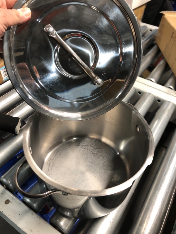 Photo 3 of ***(MINOR DAMAGE/ SEE NOTES) ***
Stainless Steel Pasta Pot with Locking Strainer Lid - 5.5 Quart Large Capacity Cooking Pot | Twist & Lock for Easy Drain & No Colander Or Strainer Basket Insert Needed | Dishwasher Safe