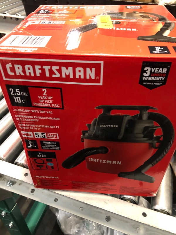 Photo 1 of (READ FULL POST) CRAFTSMAN 2.5-Gallon 2-HP Corded Wet/Dry Shop Vacuum with Accessories Included
