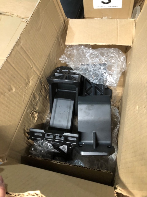 Photo 7 of ***USED - INCOMPLETE - MISSING PARTS - SEE PICTURES - UNABLE TO VERIFY FUNCTIONALITY***
RealTruck AMP Research PowerStep Plug-N-Play Fits 2019 - 2021 Chevrolet Silverado and GMC Sierra 1500 and more (See Description) 76254-01A Ergonomic