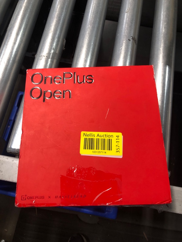 Photo 6 of **NON-REFUNDABLE, PARTS ONLY, SCREEN IS BROKEN**
OnePlus Open, 16GB RAM+512GB, Dual-SIM, Voyager Black, US Factory Unlocked Android Smartphone, 4805 mAh Battery, 67W Fast Charging, Hasselblad Camera, 120Hz Fluid Display