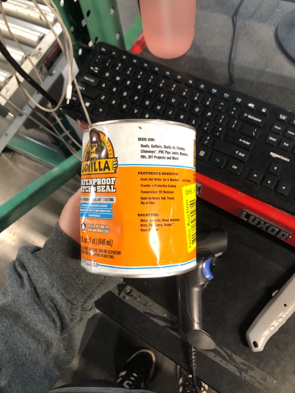 Photo 1 of **** see notes*******looks new*****Gorilla Waterproof Patch & Seal Liquid Rubber Sealant, White, 32oz (Pack of 1)
