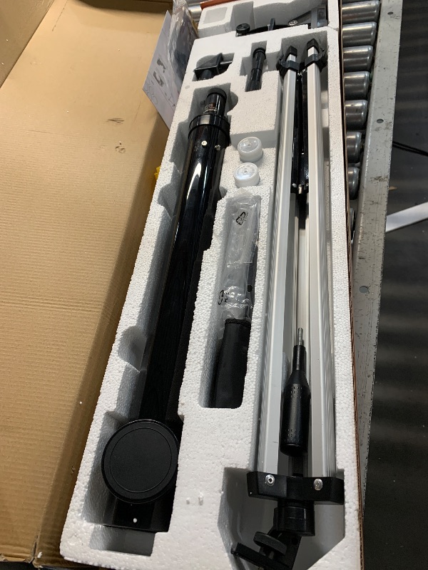 Photo 1 of ***(MISSING PARTS/ SEE NOTES)***
Celestron 22010 Science Kit (Includes Telescope, Microscope, Binoculars, Tripod and Accessories), 6 Piece, Black