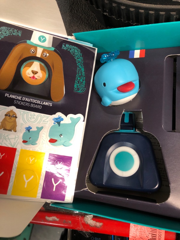Photo 2 of ***NEEDS NEW BRUSH***Y-Brush - Children's Electric Toothbrush - Y-Shaped Brush - 3 Months of Battery Life- Children's NylonStart Pack (4-12 Years) - Blue Whale Applicator - Innovation Awards at CES 2023
