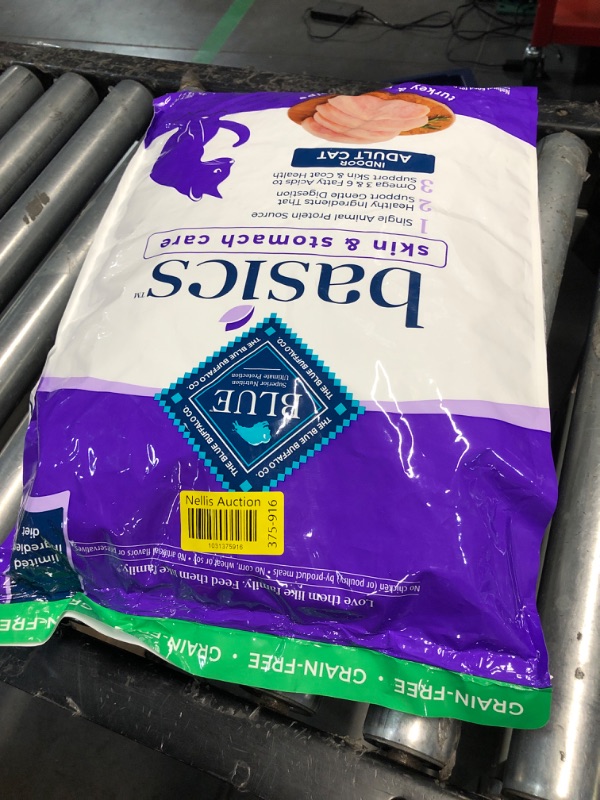 Photo 2 of ***(EXP:1/23/26 )NONREFUNDABLE***Blue Buffalo Basics Grain-Free Dry Cat Food, Skin & Stomach Care, Limited Ingredient Diet for Indoor Cats, Turkey & Potato Recipe, 11-lb. Bag