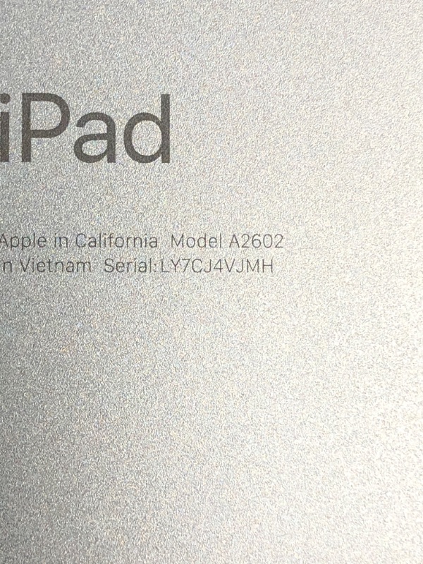 Photo 4 of **LOCKED** Apple iPad (9th Generation): with A13 Bionic chip