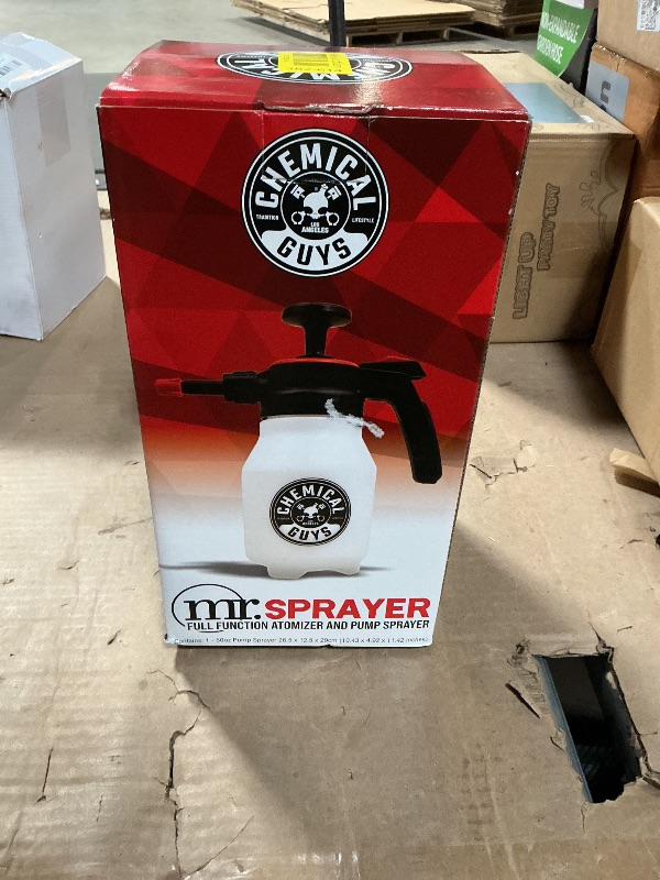 Photo 1 of **Does not pressurize** Chemical Guys Mr. Sprayer Full Function Pressure Atomizer and Pump Sprayer, Professional 50 oz Spray Bottle for Cleaning & Washing, for Home, Garden, Car Detailing, Easy Pump Action and Adjustable